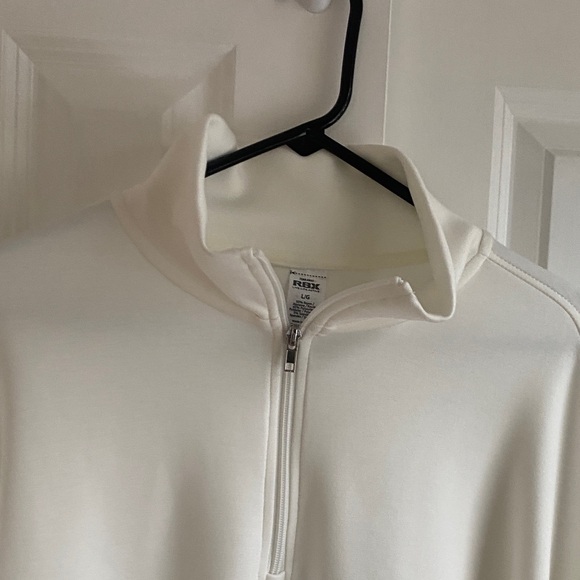 RBX White Women's athletic top - Picture 7 of 13